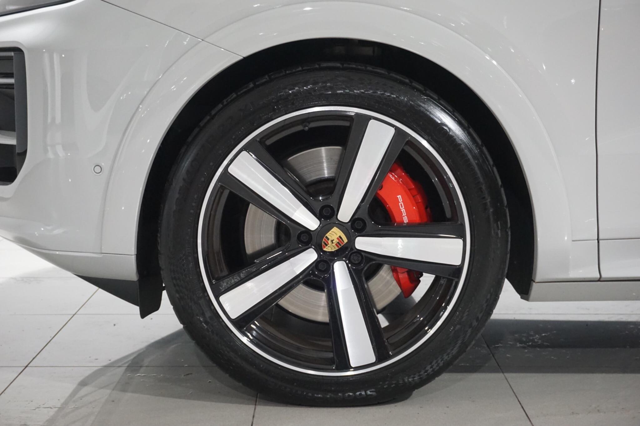 Porsche Cayenne 4.0T V8 S SUV 5dr Petrol TiptronicS 4WD Euro 6 (s/s) (474 ps)